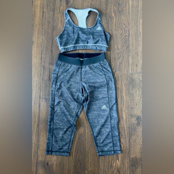 Adidas womens workout apparel, size M - Picture 2 of 3